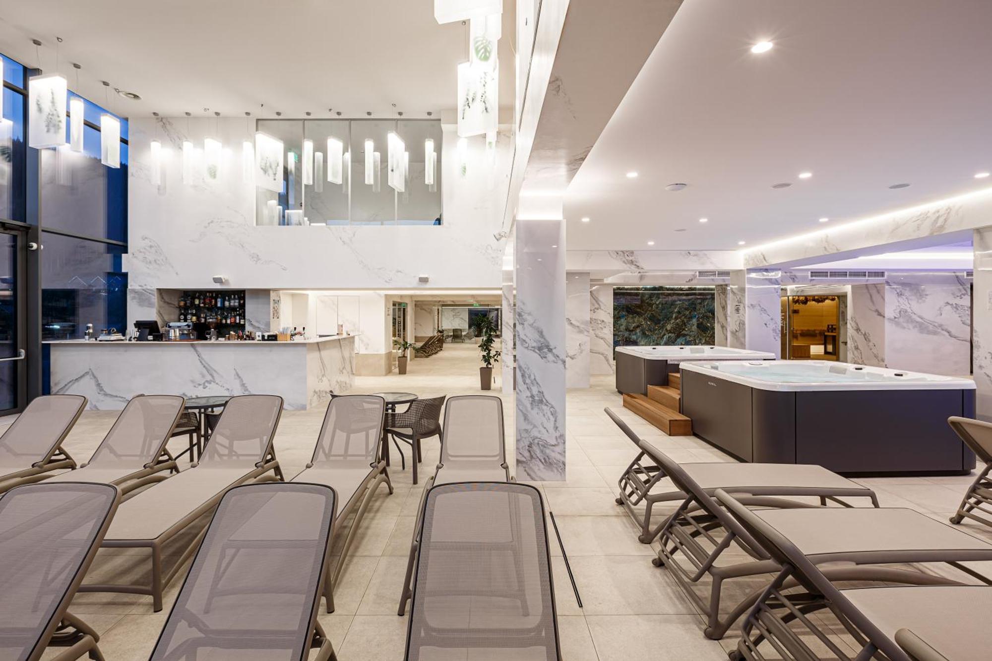 Tavel Hotel & Spa Bukovel Exterior photo