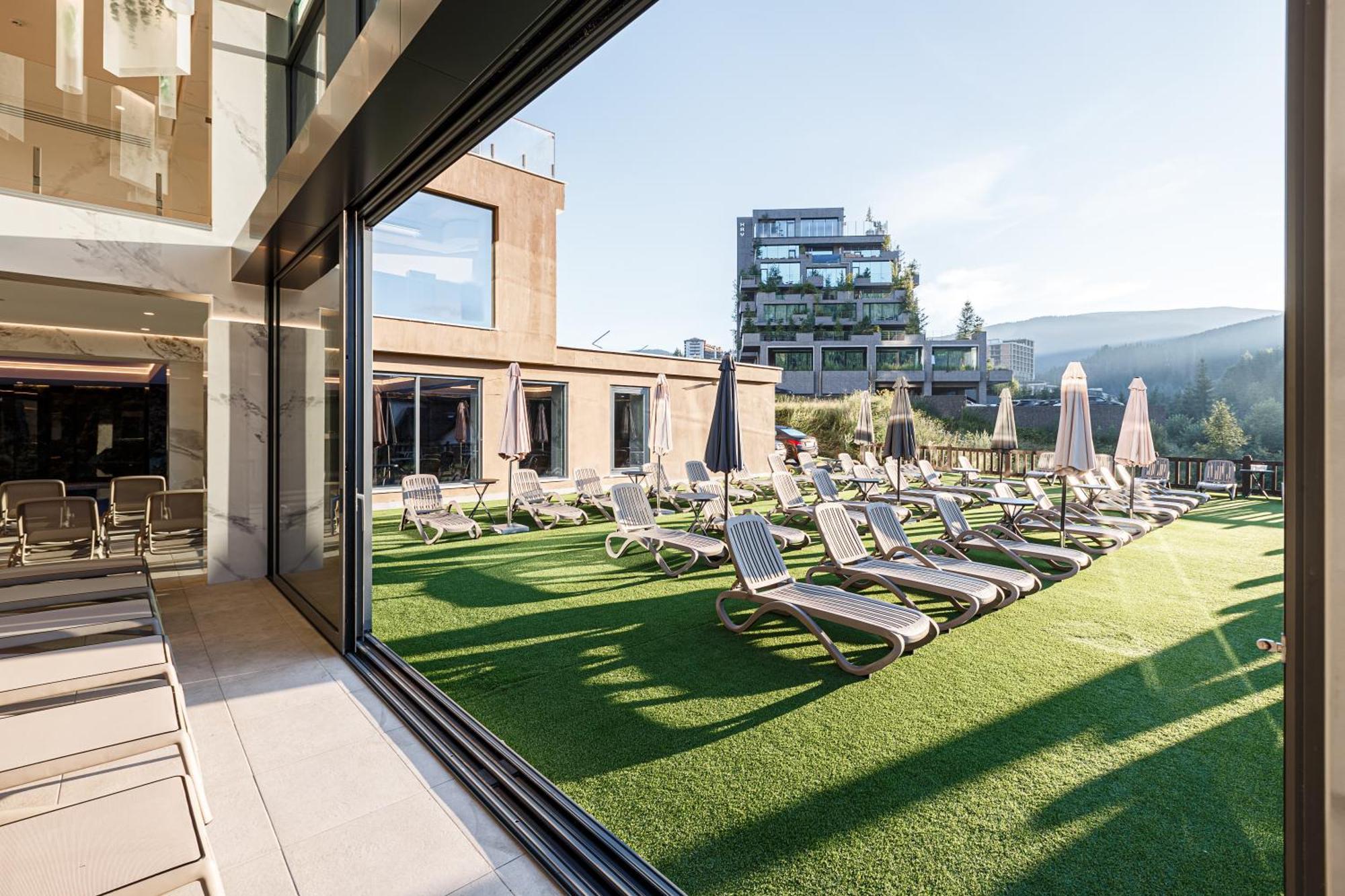 Tavel Hotel & Spa Bukovel Exterior photo