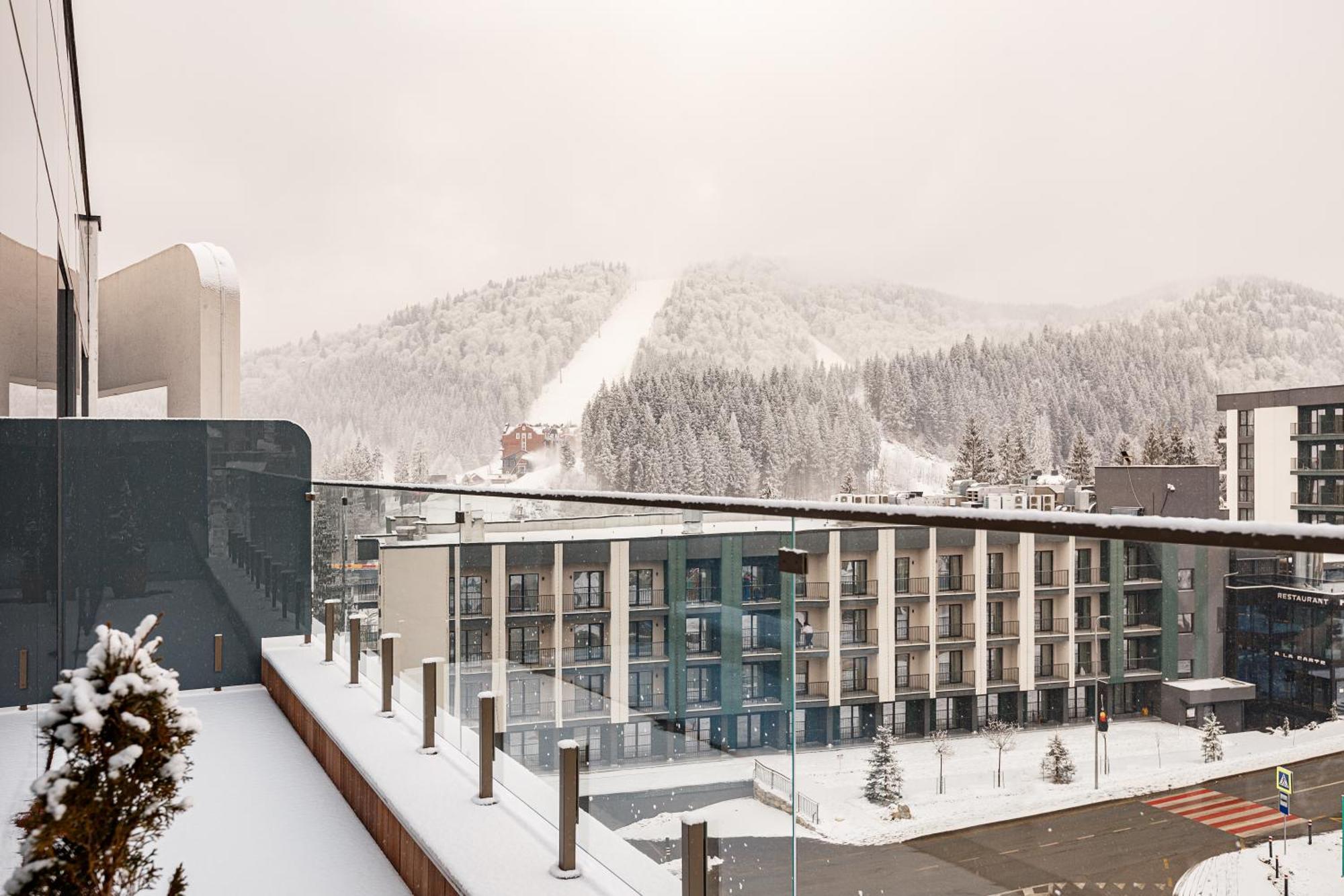 Tavel Hotel & Spa Bukovel Exterior photo