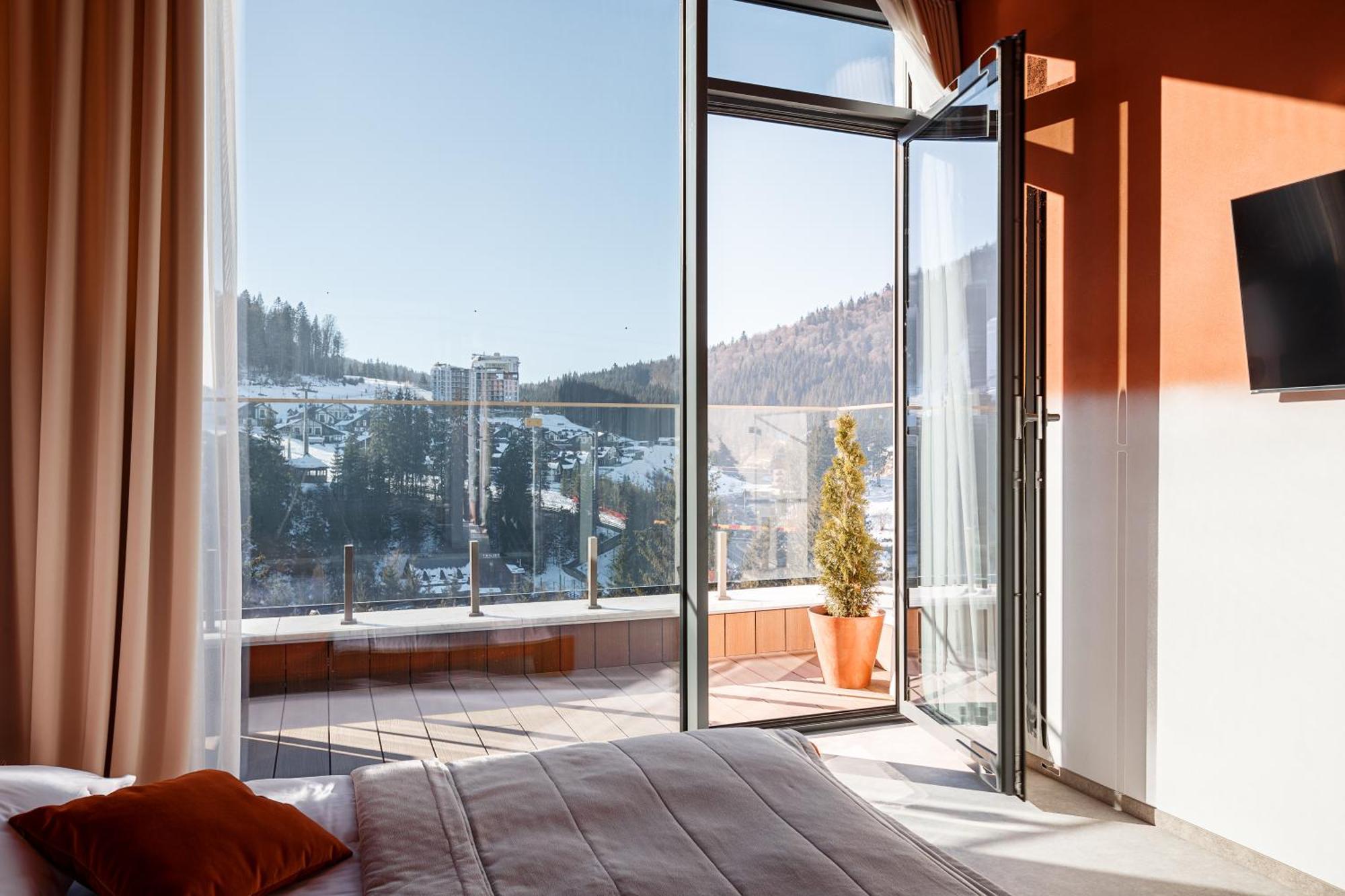 Tavel Hotel & Spa Bukovel Exterior photo